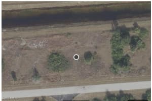 1139 Ermine Street, Lehigh Acres, FL 33974 - MLS#225011432