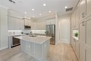 8819 YUCATAN Court, Naples, FL 34112 Sold 04/30/25