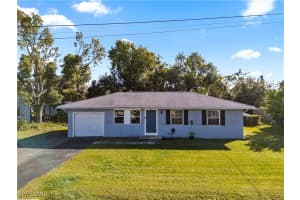475 Grenier Dr, North Fort Myers