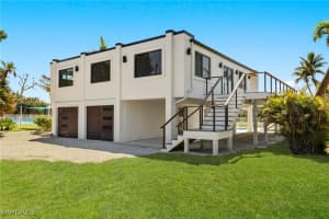 3702 Coquina Dr, Sanibel