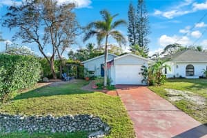 1366 Trail Terrace Drive, Naples, FL 34103 Sold 05/12/25