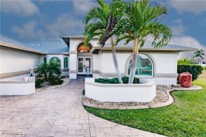 212 31st Terrace, Cape Coral, FL 33904 - MLS#225011743