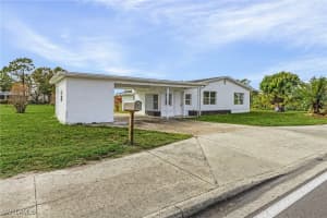 900 Leeland Heights Boulevard, Lehigh Acres, FL 33936 Sold 05/16/25