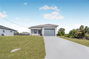 3604 26TH Street, Lehigh Acres, FL 33976 Sold 08/29/25