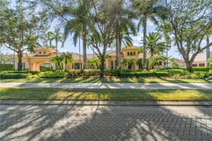 5900 Burnham Rd, Naples