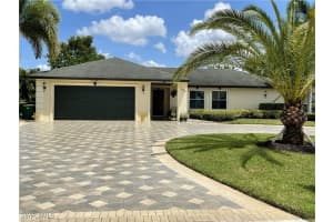 9698 Oxford Street, Naples, FL 34109 Sold 03/11/25