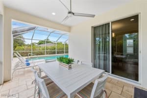 596 93rd Avenue, Naples, FL 34108 - MLS#225012225