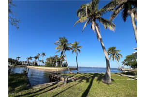 6932 Old Whiskey Creek Dr, Fort Myers