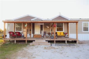 1036 Pony Place, Moore Haven, FL 33471 Sold 05/06/25