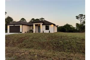 2500 19th Street, Lehigh Acres, FL 33976 Sold 03/07/25