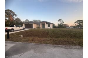 2500 19th Street, Lehigh Acres, FL 33976 Sold 03/07/25