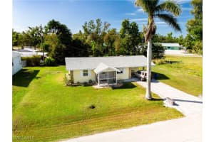5571 Avenue D, Bokeelia, FL 33922 - MLS#225012349