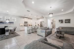 28192 SEASONS TIDE Avenue, Bonita Springs, FL 34135 - MLS#225012453