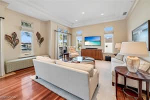 868 5th Avenue, Naples, FL 34102 - MLS#225012526