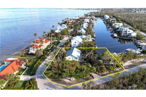 1307 Isabel Drive, Sanibel, FL 33957 - MLS#225012659