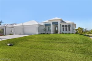 526 Nw 36th Ave, Cape Coral