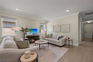283 Tamarindo Lane, Naples, FL 34114 Sold 06/02/25