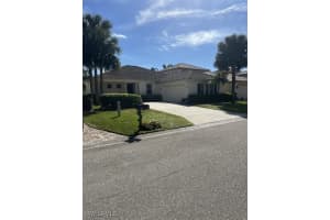 12096 Ledgewood Cir, Fort Myers
