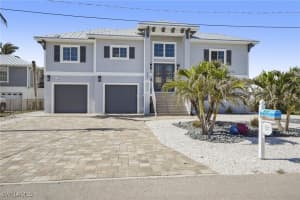 117 Sand Dollar Drive, Fort Myers Beach, FL 33931 - MLS#225012843