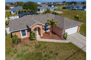 1105 12th Terrace, Cape Coral, FL 33993 Sold 08/22/25