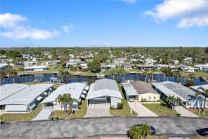 33 Aquamarine Avenue, Naples, FL 34114 Sold 06/26/25
