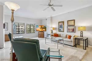 201 Arbor Lake Drive, Naples, FL 34110 - MLS#225013095