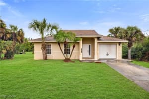 721 14th Street, Naples, FL 34120 Sold 06/19/25