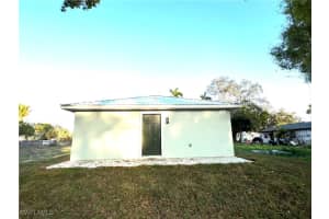 722 Pine Street, Fort Myers, FL 33916 Sold 04/04/25