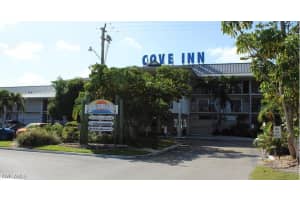 900 Broad Avenue, Naples, FL 34102 Sold 03/26/25