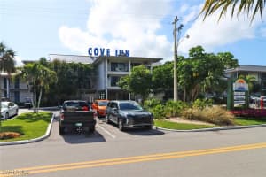 900 Broad Avenue, Naples, FL 34102 Sold 03/26/25