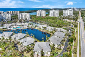 375 Sea Grove Ln 102, Naples