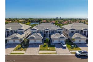 274 Indies Dr E, Naples