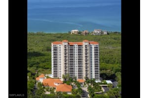 7425 Pelican Bay Blvd 501, Naples