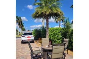 5256 Cypress Trail Resort Circle, Fort Myers, FL 33905 Sold 03/03/25