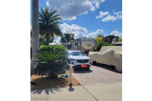5256 Cypress Trail Resort Circle, Fort Myers, FL 33905 Sold 03/03/25