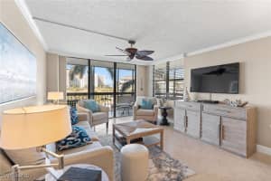 651 Seaview Court, Marco Island, FL 34145 Sold 03/27/25