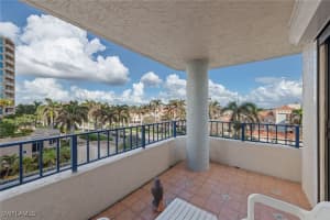 4451 Gulf Shore Blvd N 505, Naples