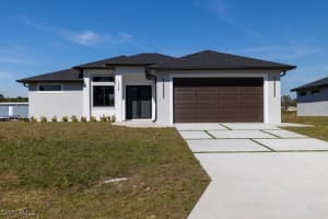 3228 58th Street, Lehigh Acres, FL 33971 Sold 05/12/25