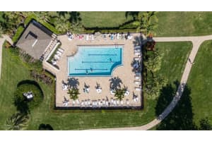 320 Horse Creek Drive, Naples, FL 34110 Sold 04/24/25