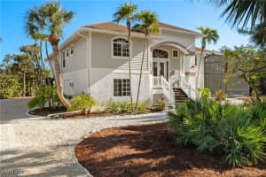 9490 Peaceful Drive, Sanibel, FL 33957 Sold 06/30/25