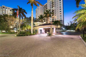 455 Cove Tower Drive, Naples, FL 34110 - MLS#225014248