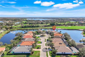 9132 Crystal Ct, Naples
