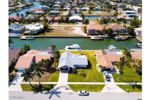 789 Caribbean Court, Marco Island, FL 34145 Sold 08/28/25