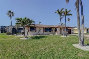 4 Fairview Boulevard, Fort Myers Beach, FL 33931 Sold 05/01/25