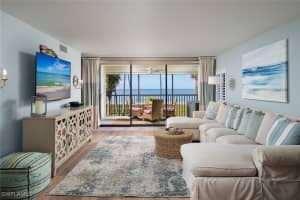 10525 Gulf Shore Drive, Naples, FL 34108 Sold 04/30/25