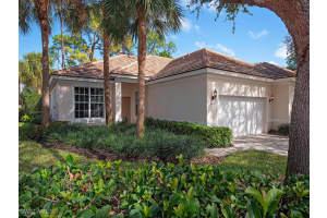 6431 Birchwood Ct, Naples