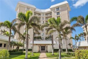 2901 Gulf Shore Blvd N 701s, Naples