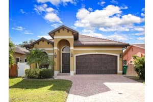 840 98th Avenue, Naples, FL 34108 - MLS#225014326
