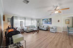 10 Lake Diane Dr, Naples