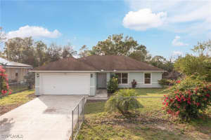 346 Columbus Blvd S, Lehigh Acres
